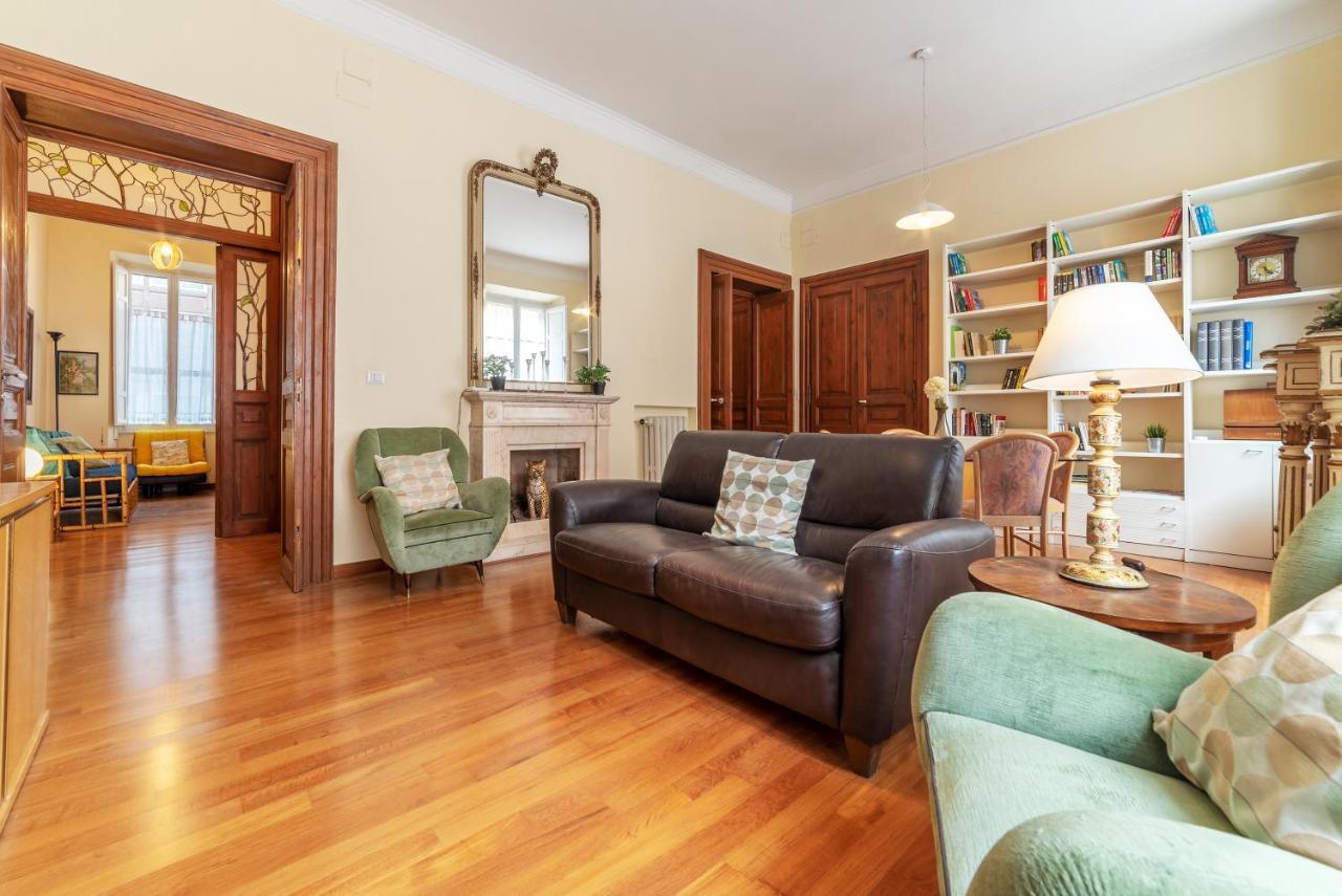 Termini Central And Elegant Apartment Рим Екстериор снимка